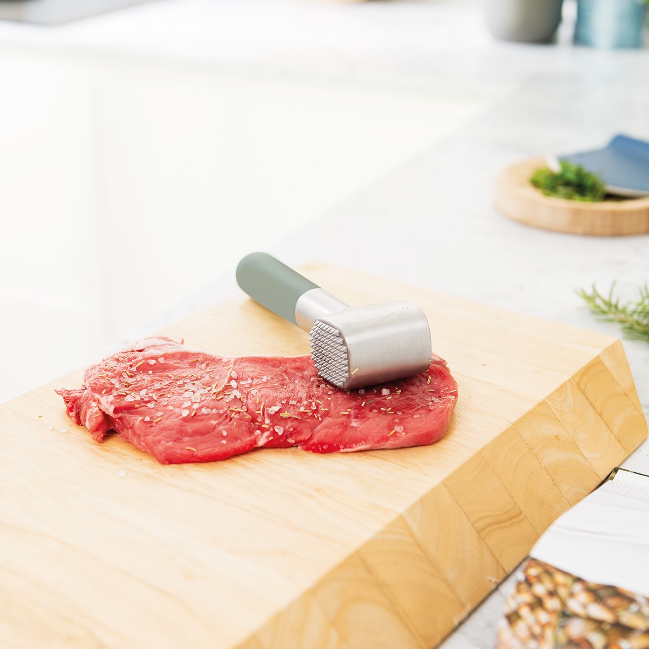 web 3950583 002 Vierkant