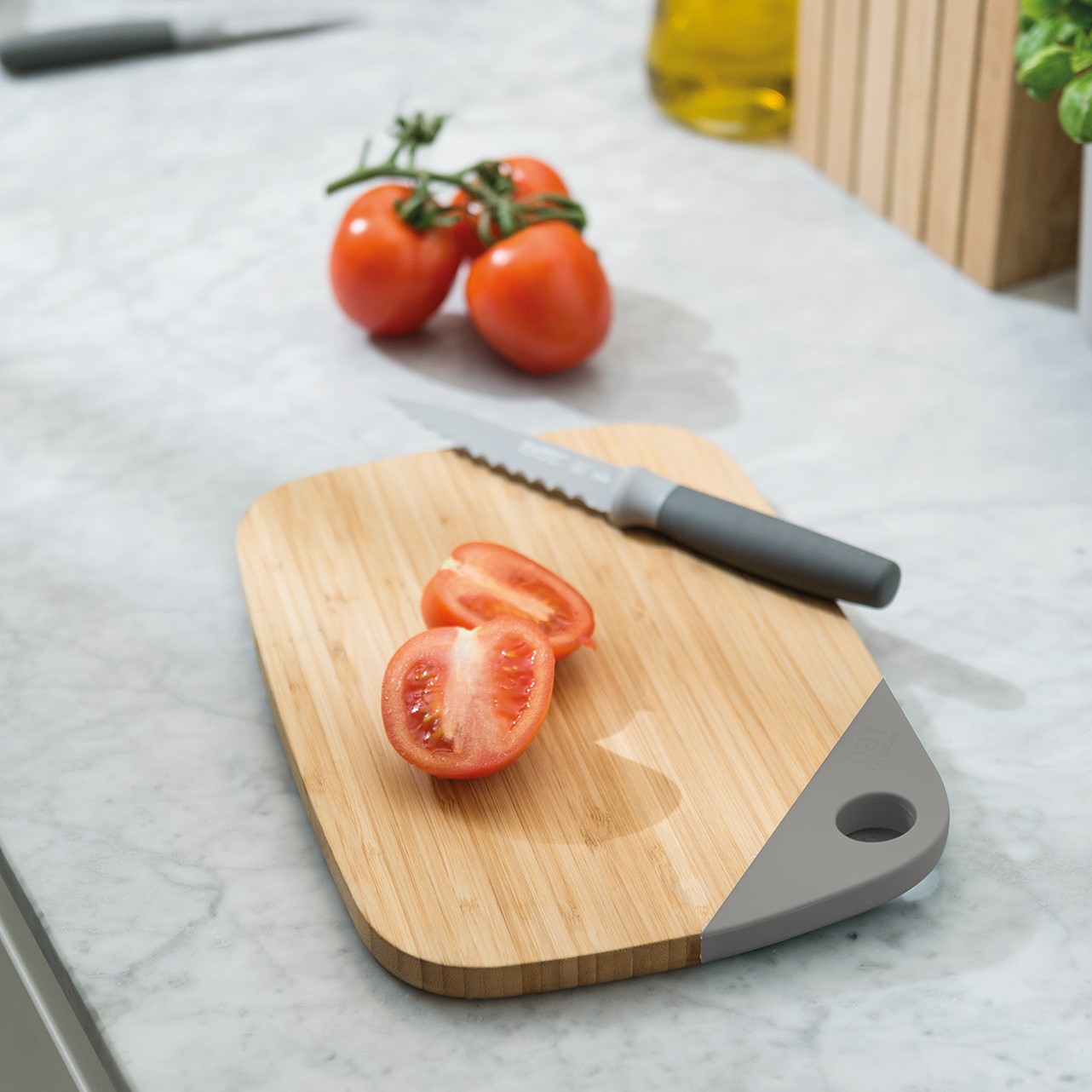 web 3950585 002 Vierkant